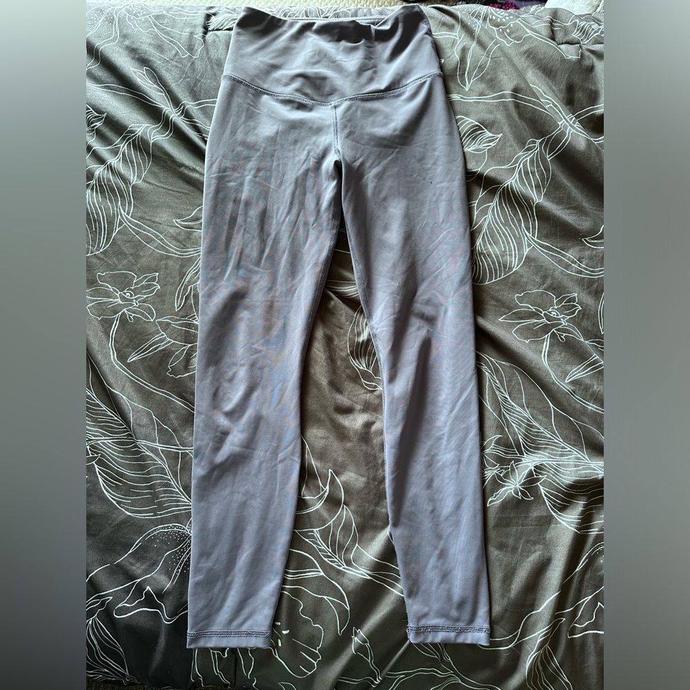 90 Degree purple high waisted leggings.